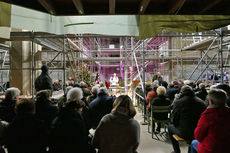 Heilige Messe auf der Baustelle zum 4. Advent (Foto: Karl-Franz Thiede)